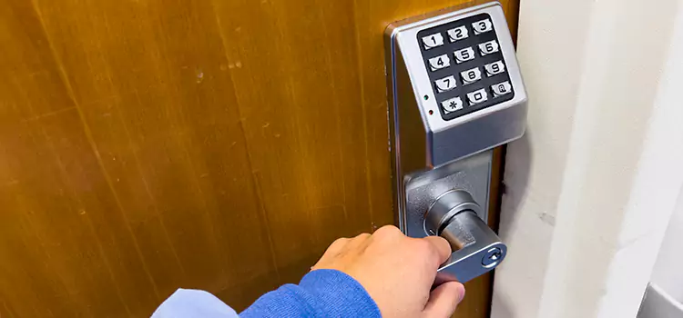 Why Choose Us for Your Keypad Lock Needs in Massapequa Park, NY?